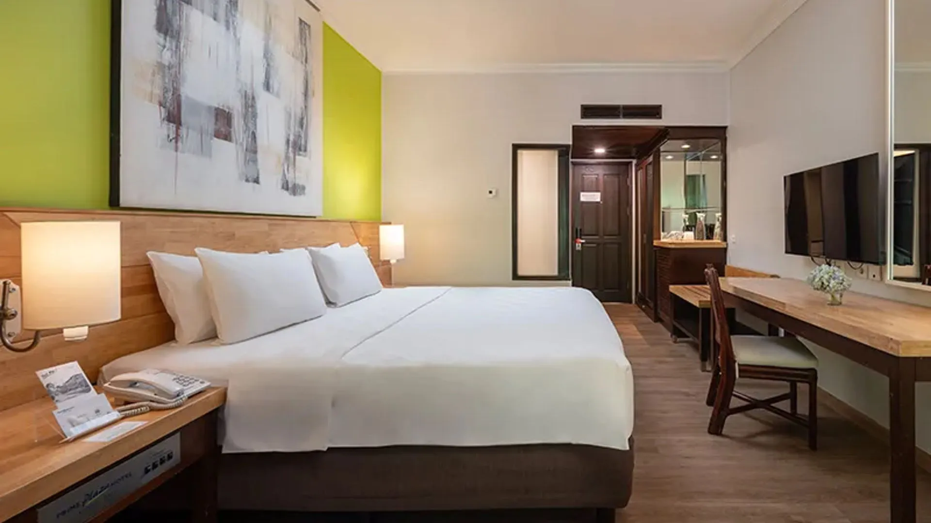 Premier Balcony Room