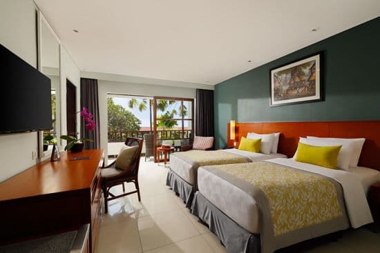 Deluxe Twin Bedroom